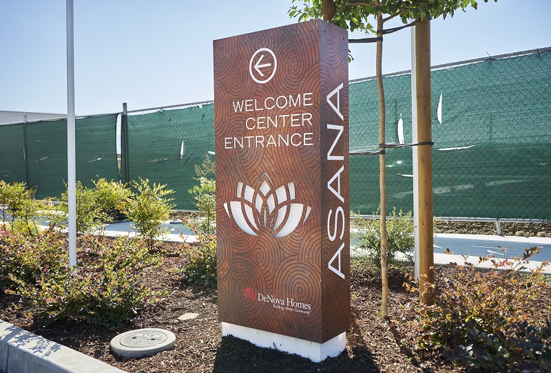 Asana welcome center sign, signs for new home builders by Marketshare