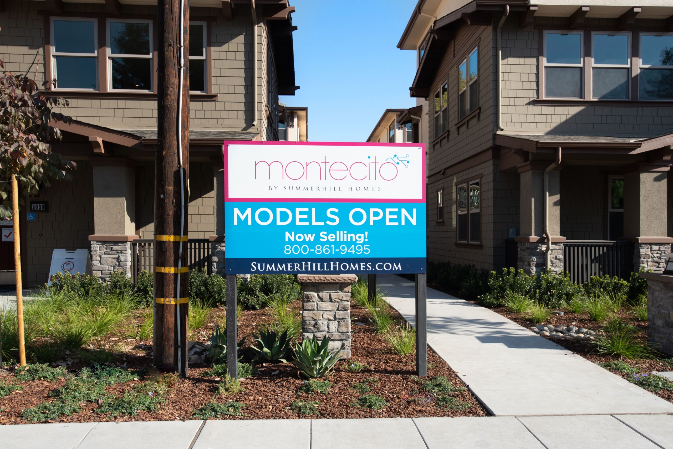 Montecito by Summerhill Homes Signage 9